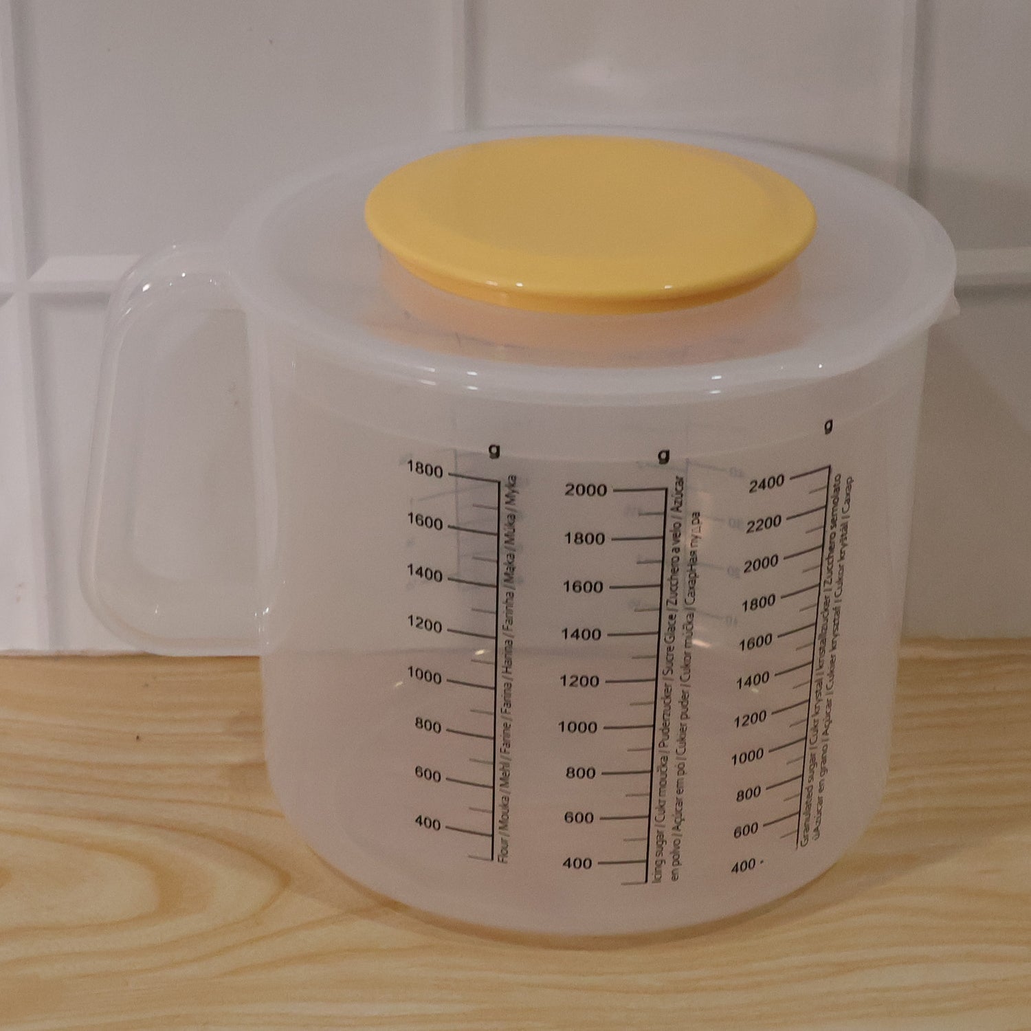 Plastic Measurement Storage Box Ð Large Capacity & Secure Lid