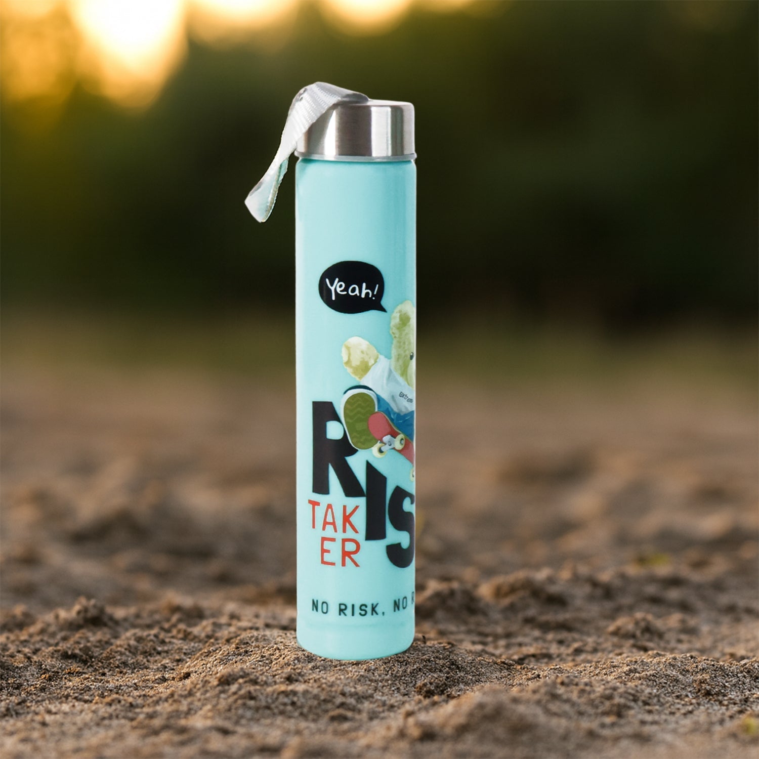 Blank water bottle image with no visible design