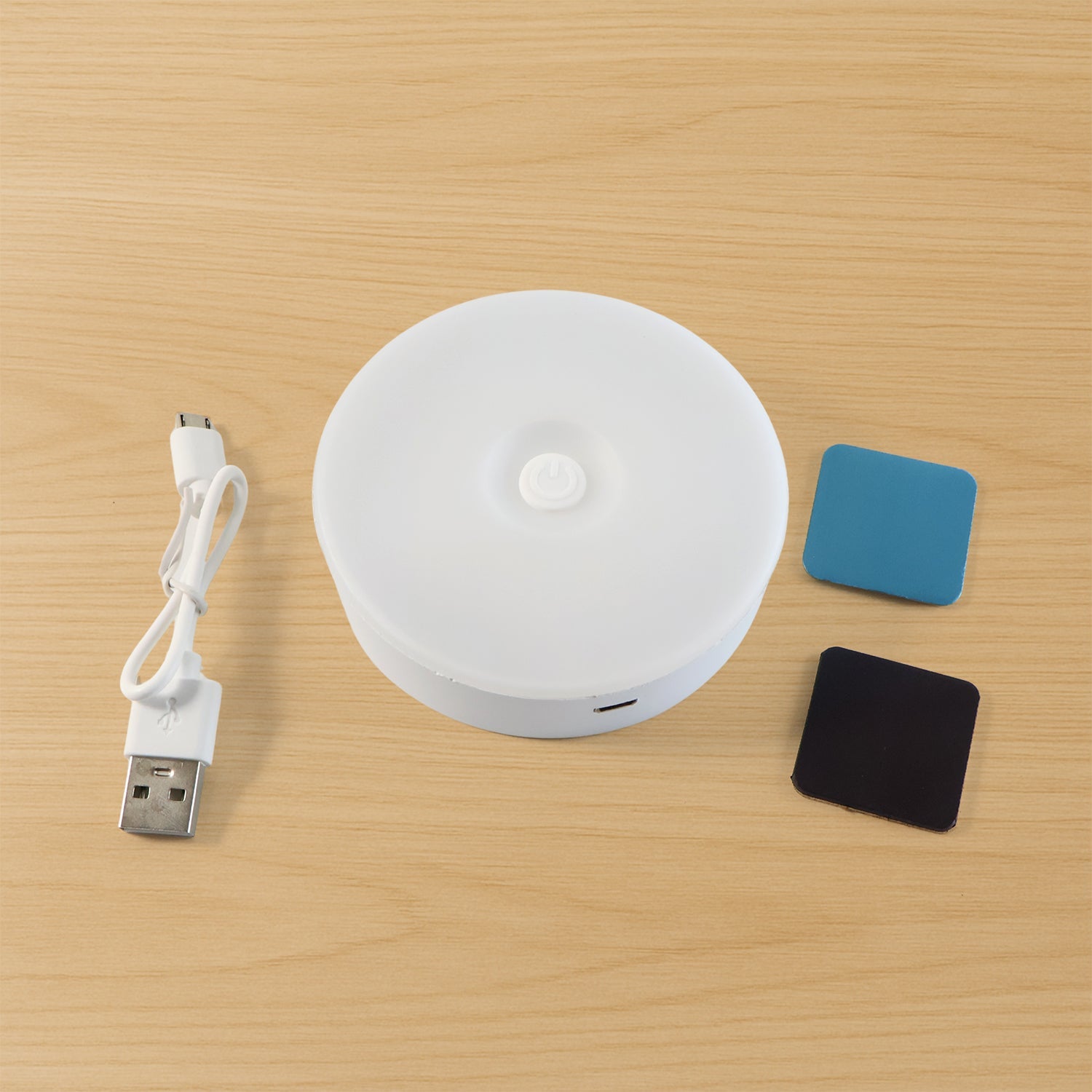 Compact sensor lamp with motion detection for safe navigation