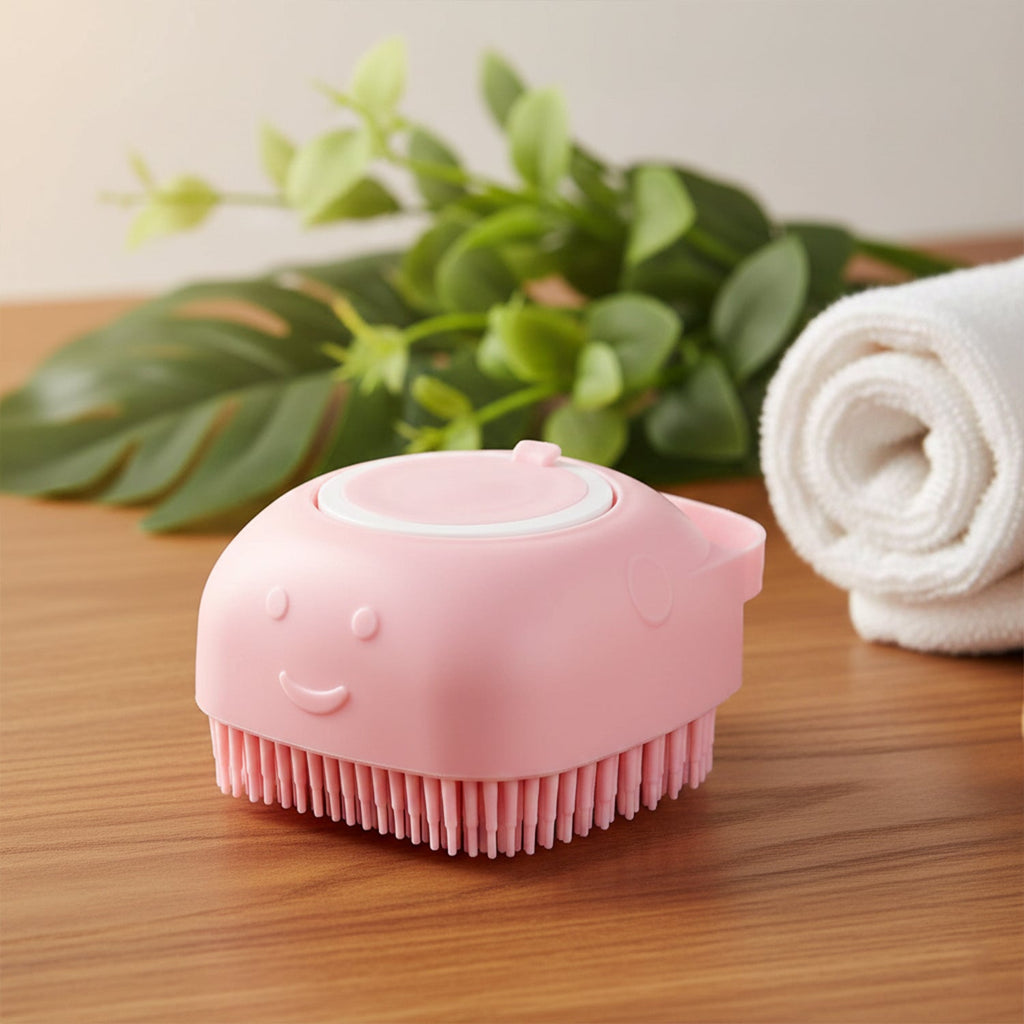 Ergonomic silicone bath brush designed for easy grip