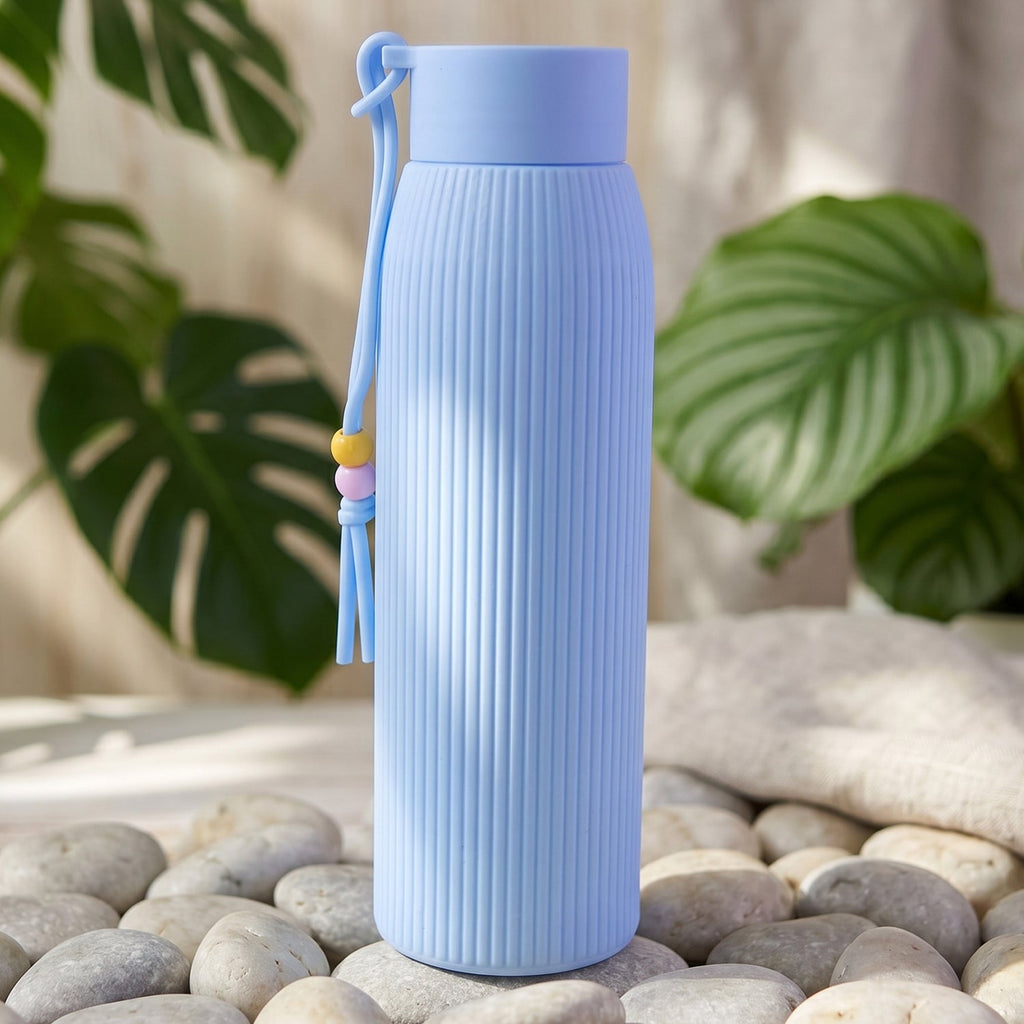Eco-friendly textured glass water bottle with easy-to-clean design