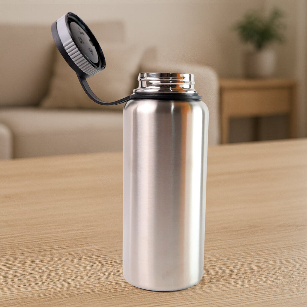 Durable stainless steel insulated water bottle with leak-proof cap