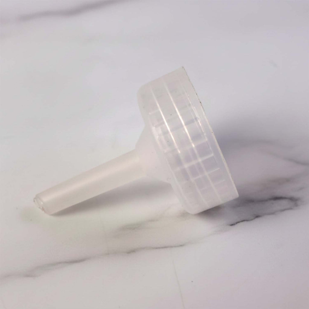 Universal hot water bag funnel cap suitable for most standard bottles