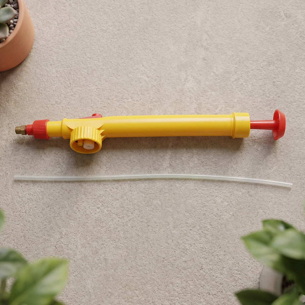 Demonstration of the adjustable spray pattern on the bottle sprayer nozzle.