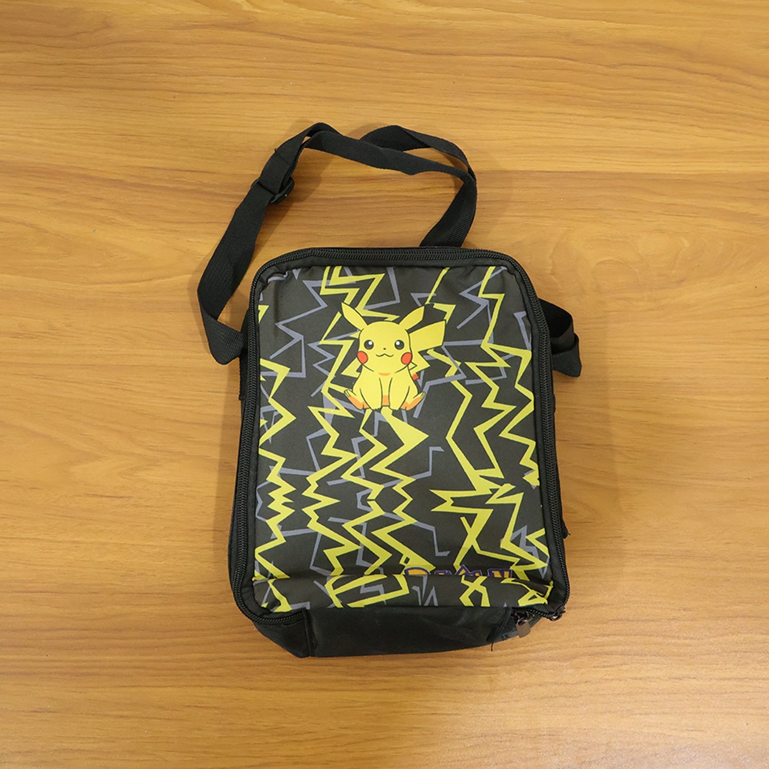 Kids travel lunch bag with fun cartoon character design