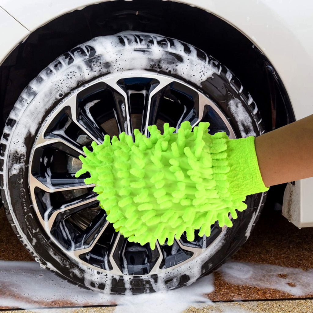 Secure grip elastic cuff on microfiber car wash glove mitt