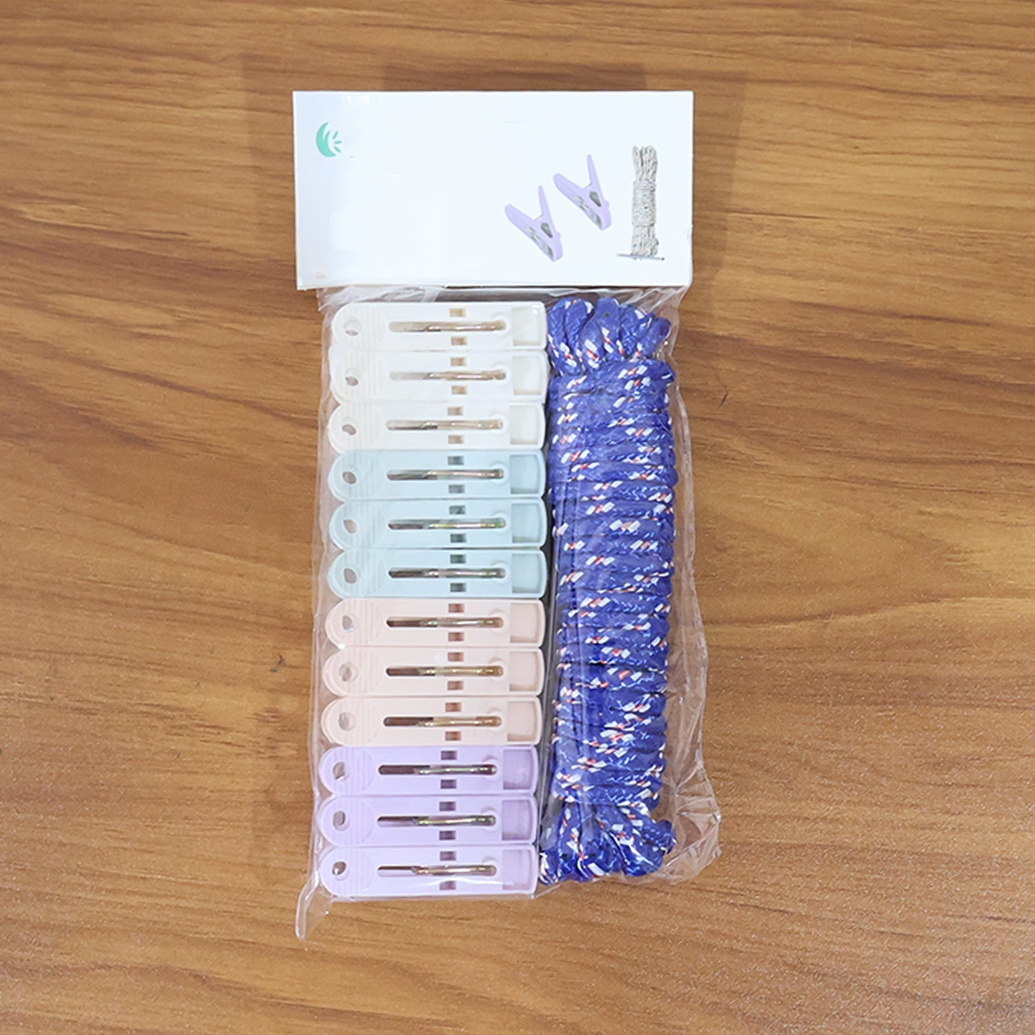 Outdoor drying rope with heavy duty clips securing clothes