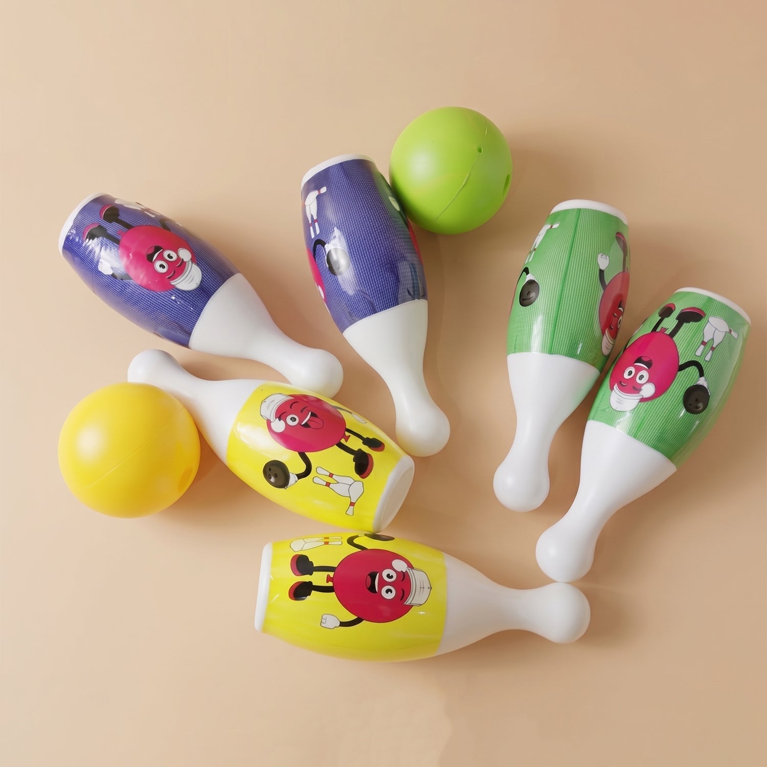 Fun kids bowling pins and balls set for kids 3+ years