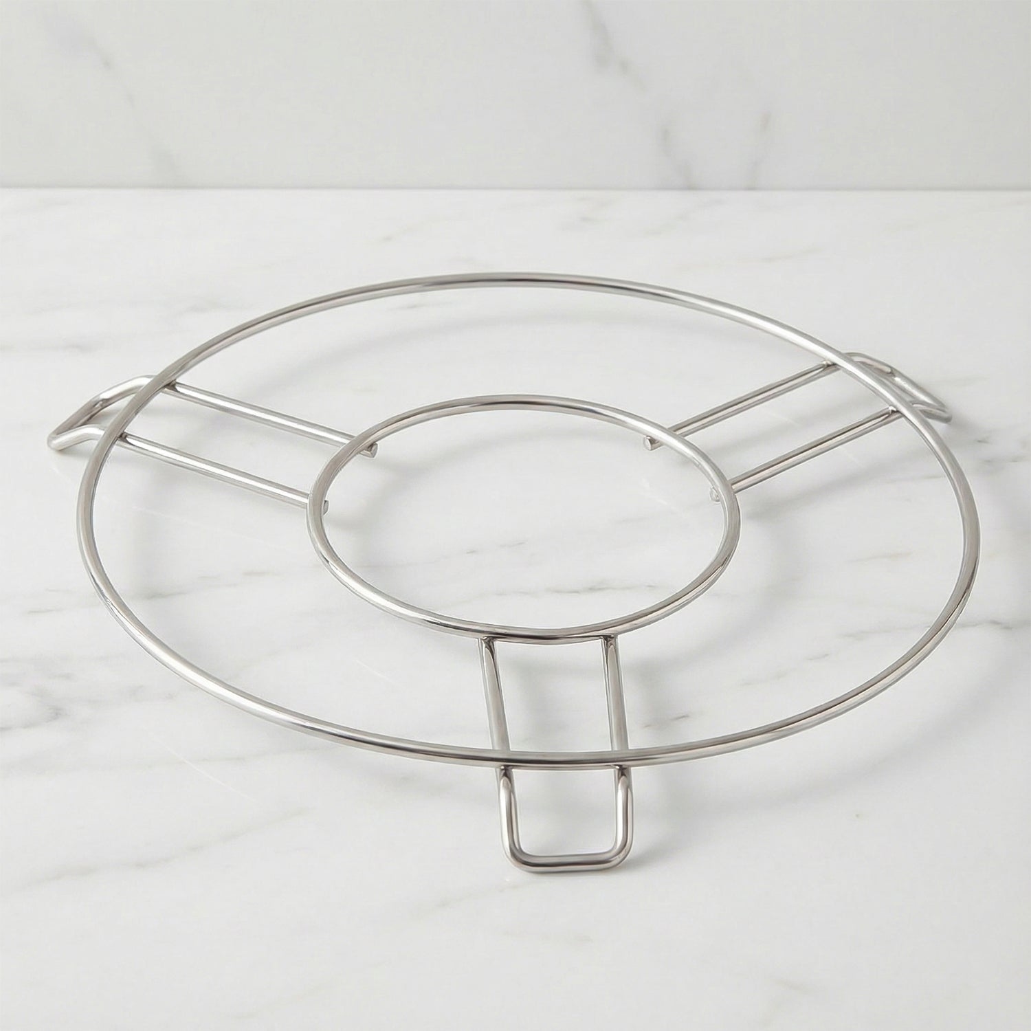 Metal cooking stand ideal for supporting pressure cookers securely