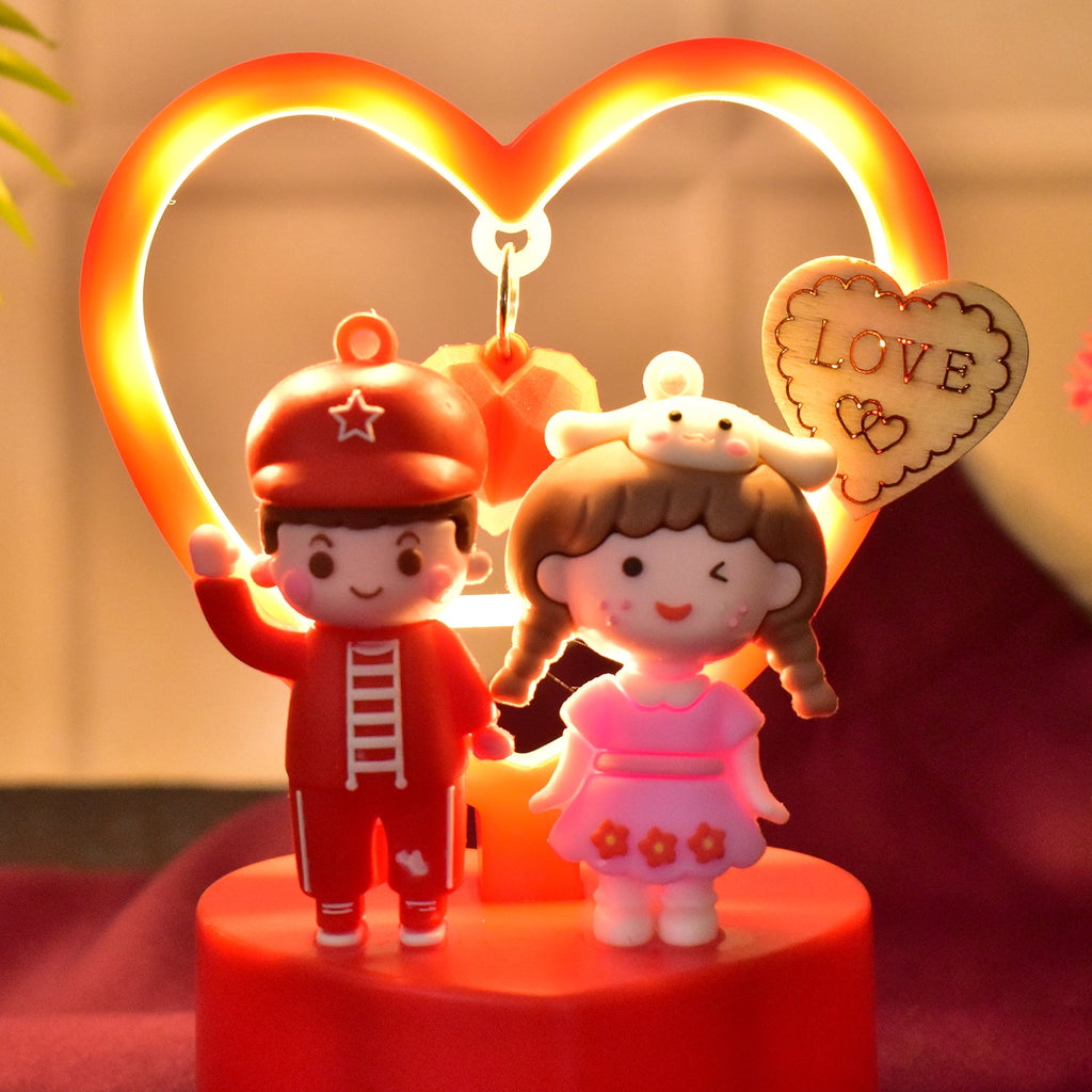 Romantic couple figurine decorative resin showpiece with hand-painted detail