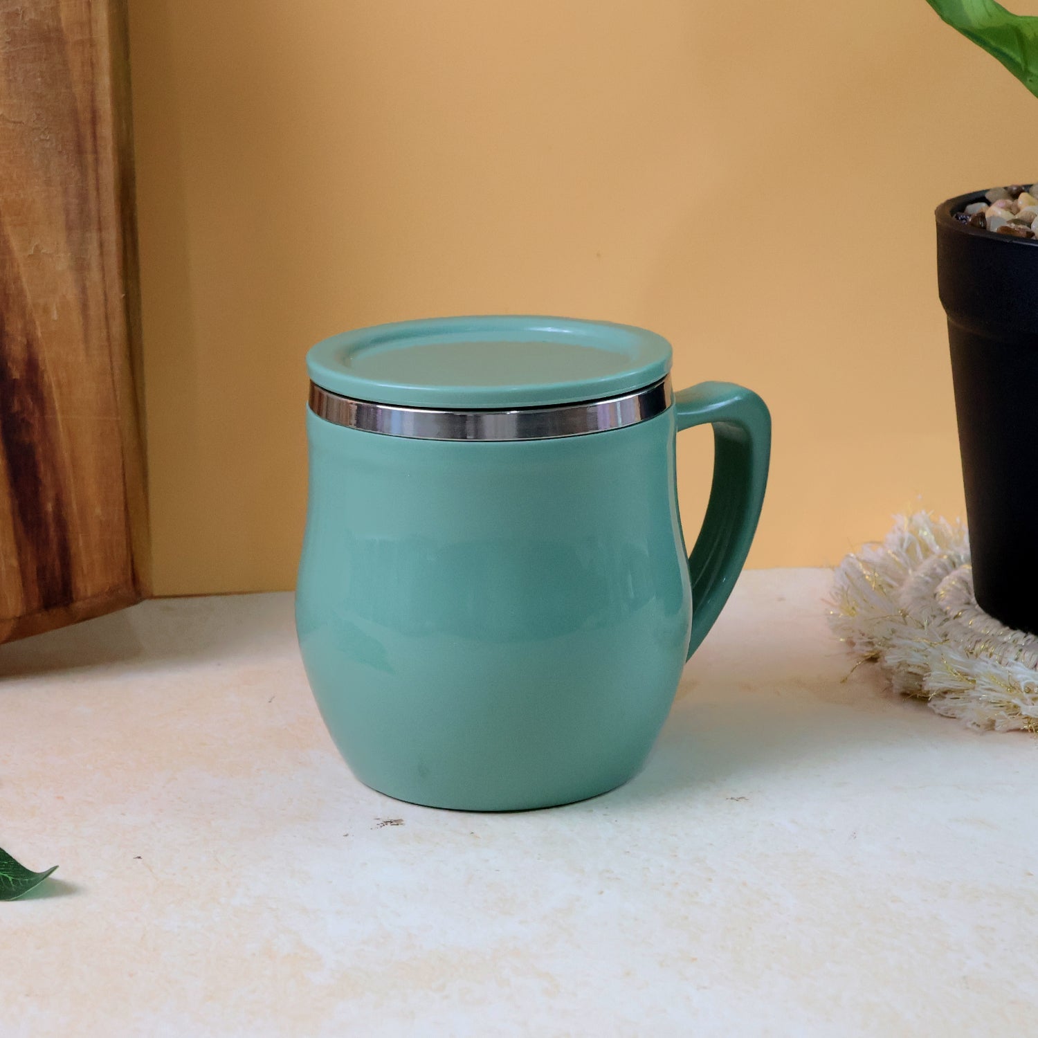 Double-wall desk mug with smooth rim for comfortable sipping