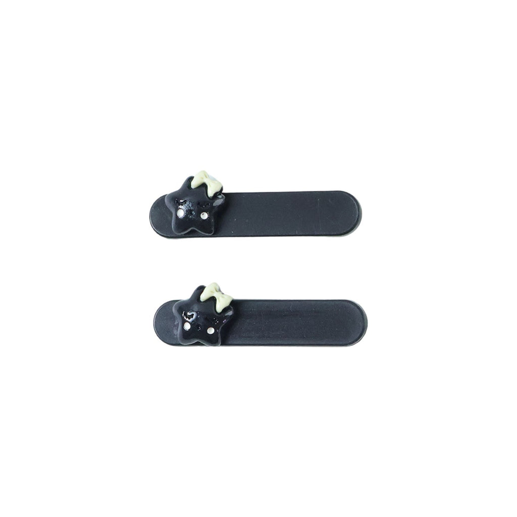 Individual cute cat hair clip showcasing design details