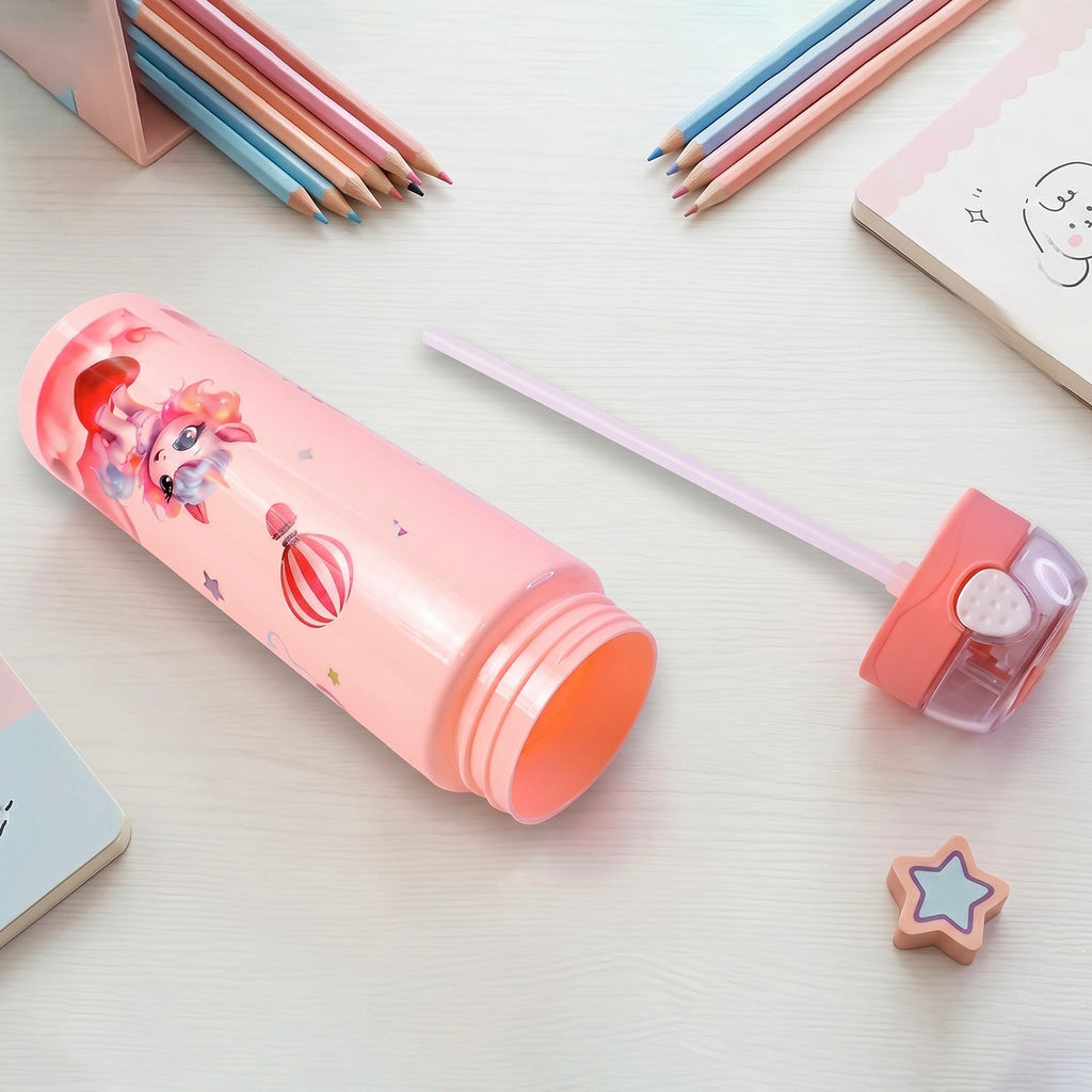 School hydration bottle for kids with bright princess design