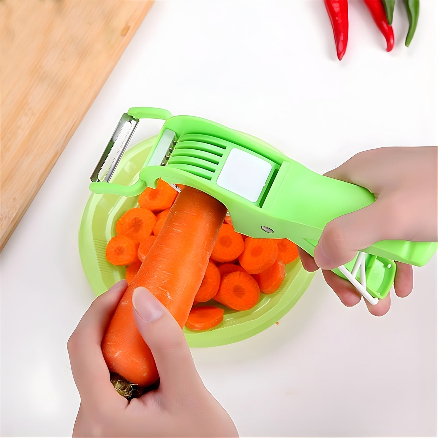 Ergonomic handle of the Quickslice Vegetable Cutter, designed for a comfortable and secure grip.