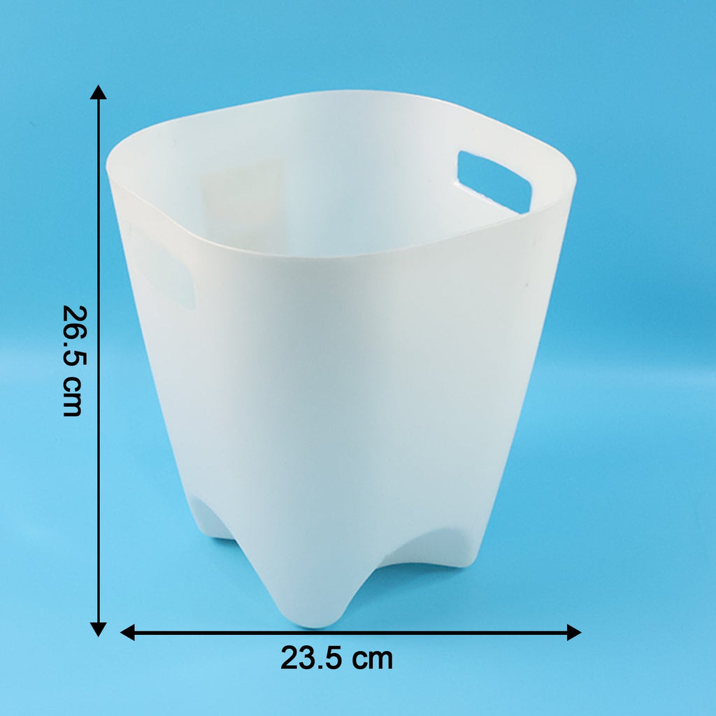 View of the raised feet on the durable polypropylene dustbin, preventing floor contact.