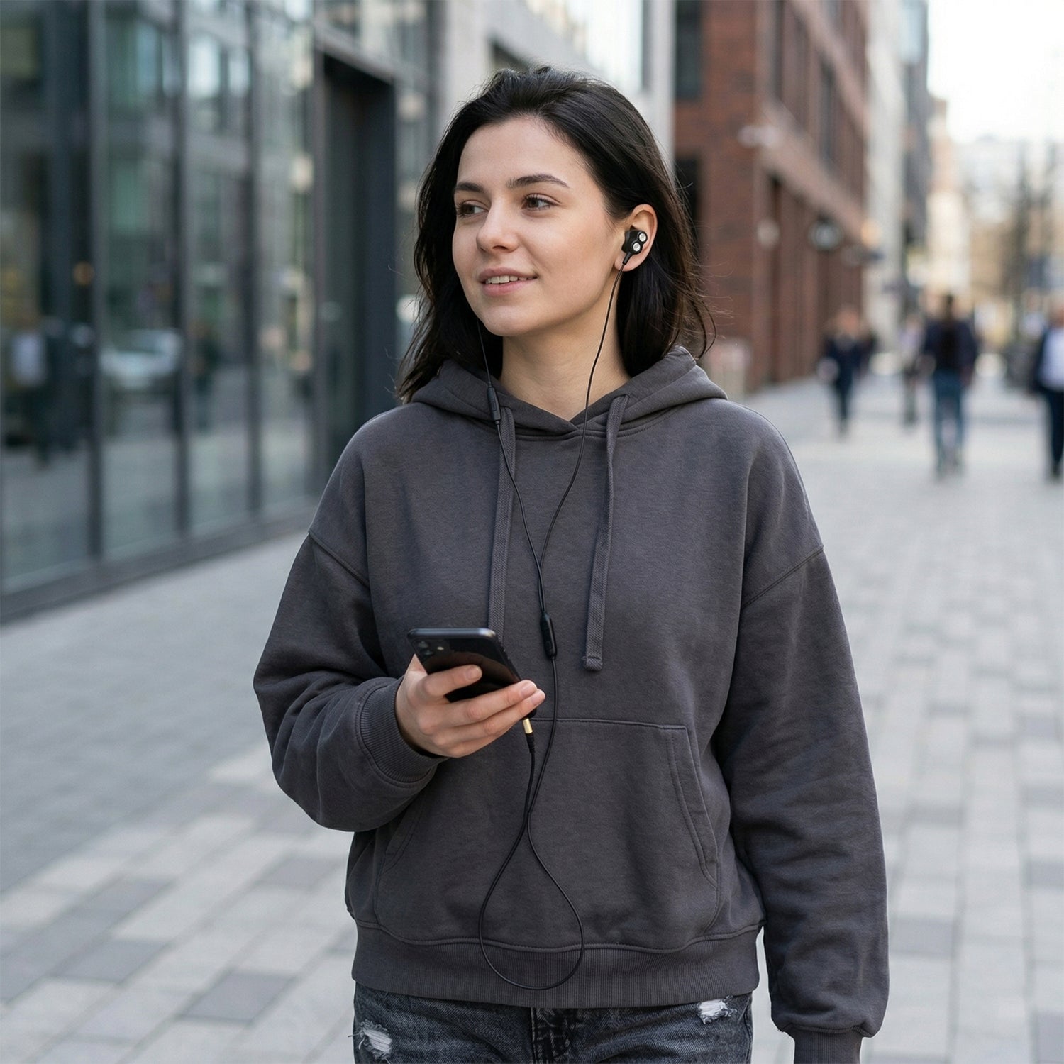Wired earphones with microphone for hands-free calls