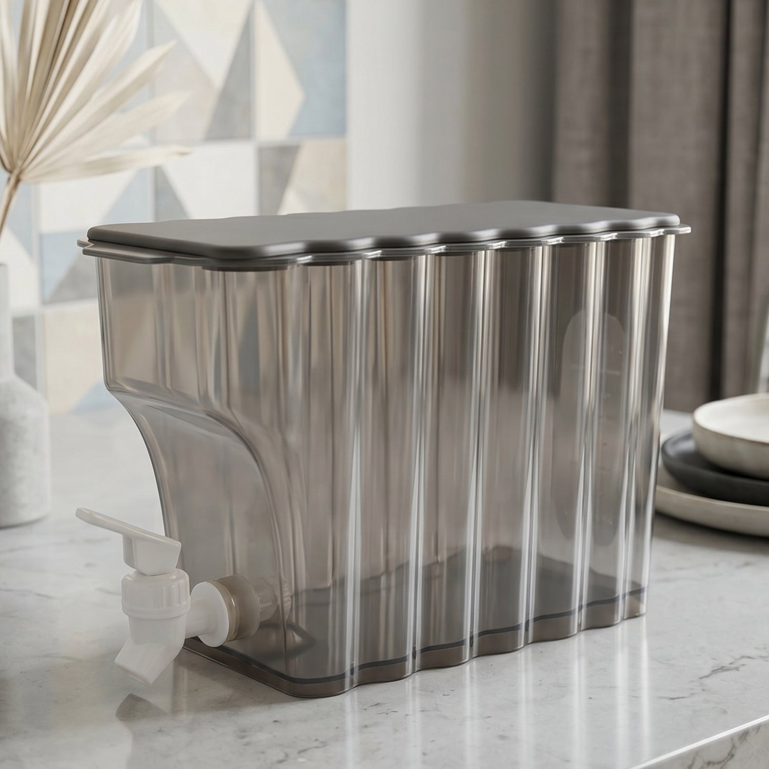 Water jug with tap and lid, stylish transparent design for kitchen or refrigerator