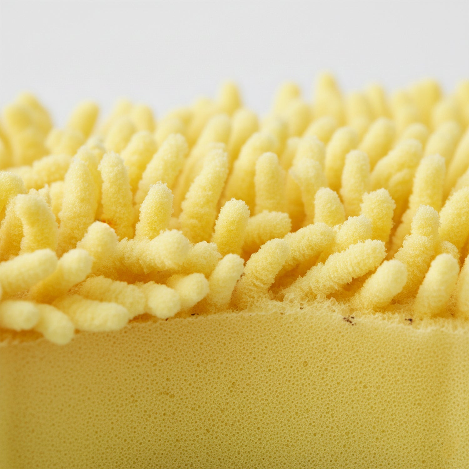 Smooth section of sponge for delicate vehicle surfaces