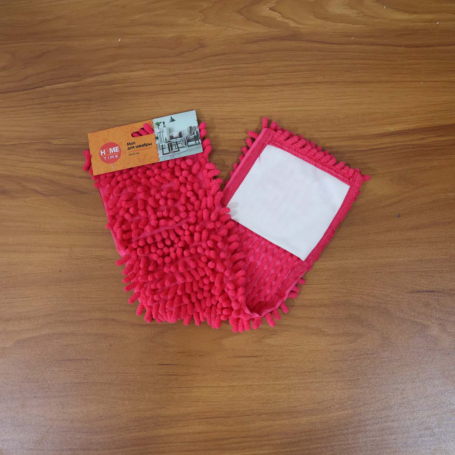 Microfiber chenille mop refill pad used for cleaning tiles and wooden floors