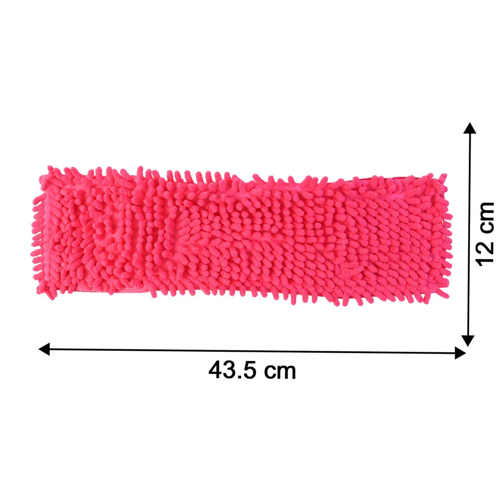 Mop refill cloth illustrating size and flexibility of microfiber chenille pad