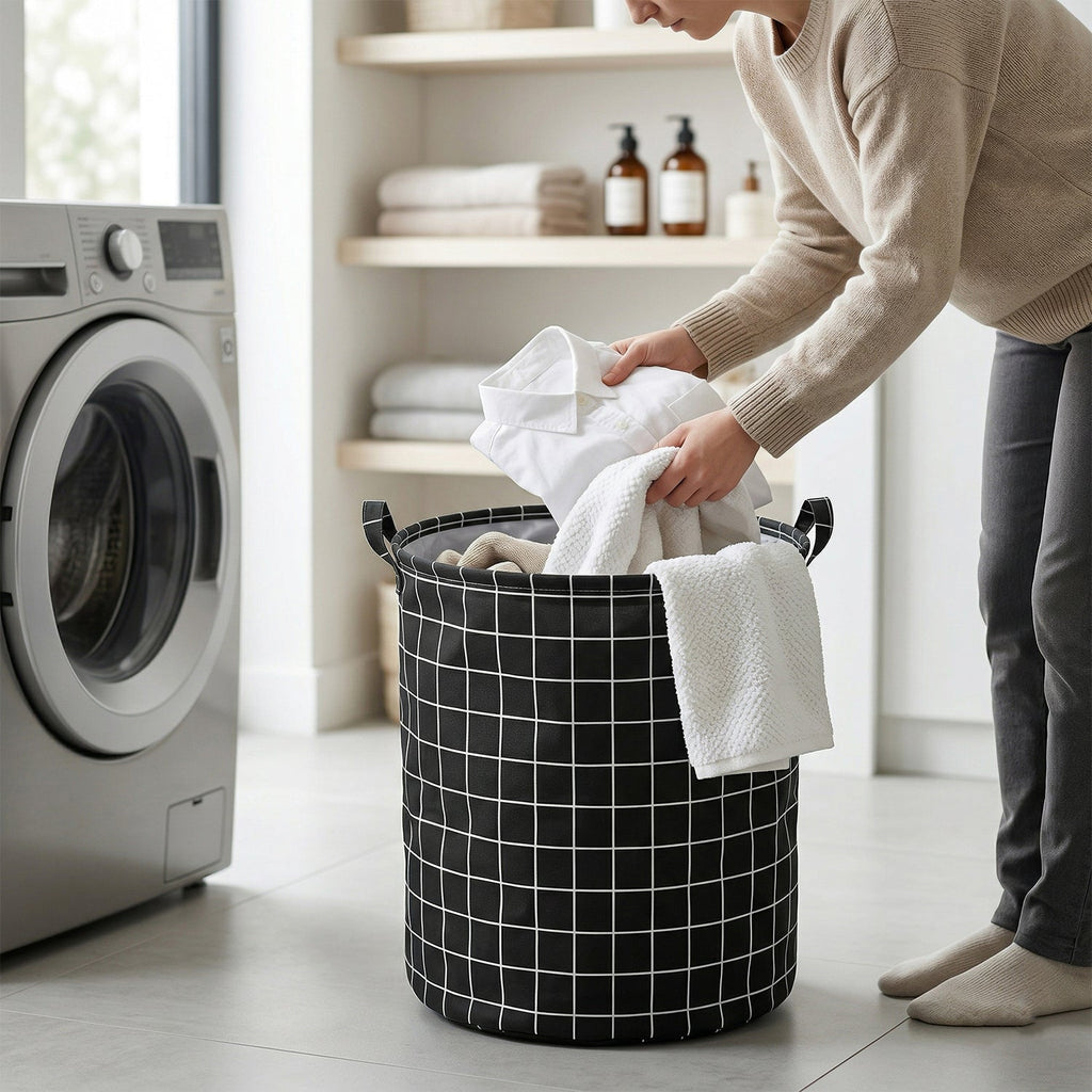 Durable fabric laundry hamper for easy carrying
