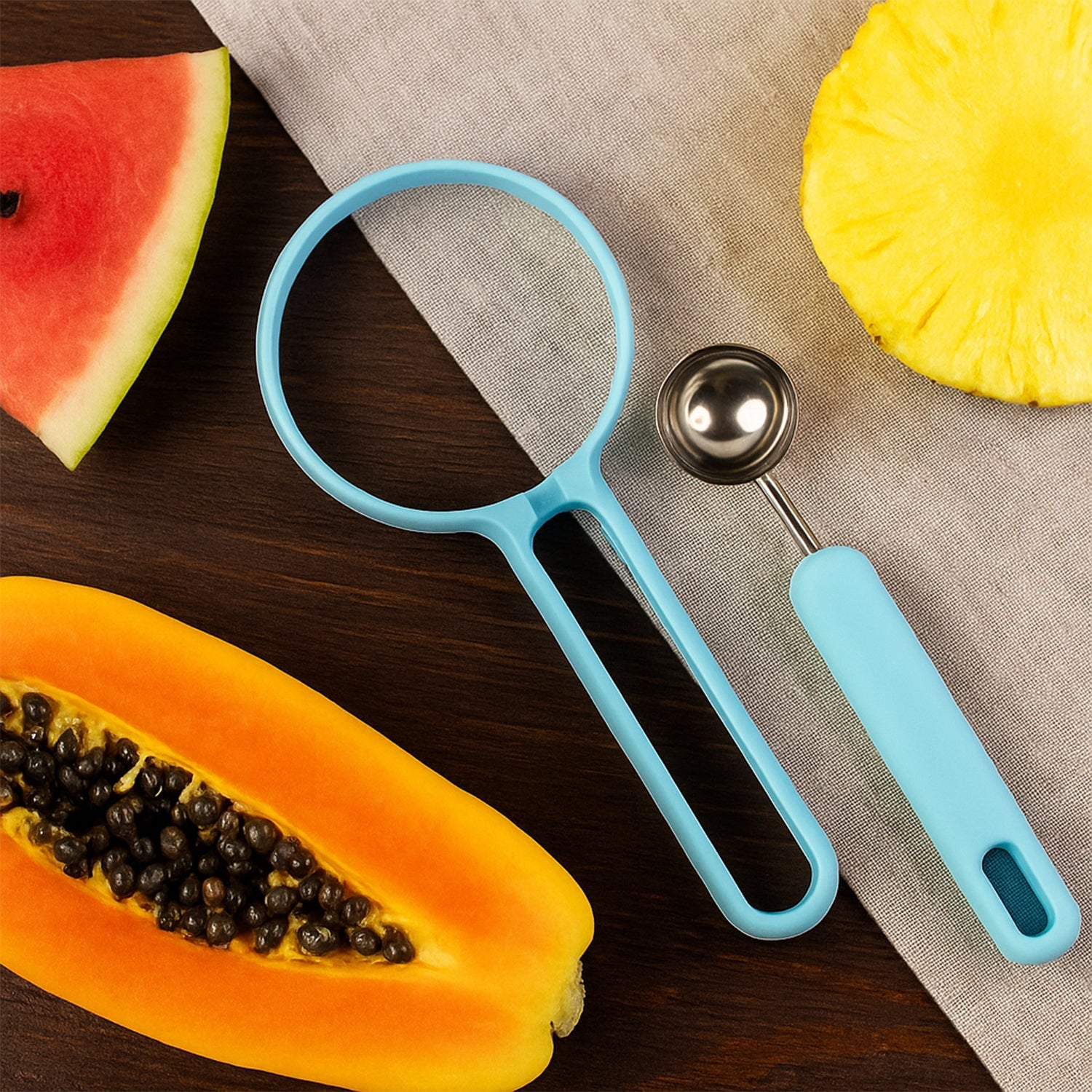 Melon baller and fruit cutter set ideal for preparing soft fruits