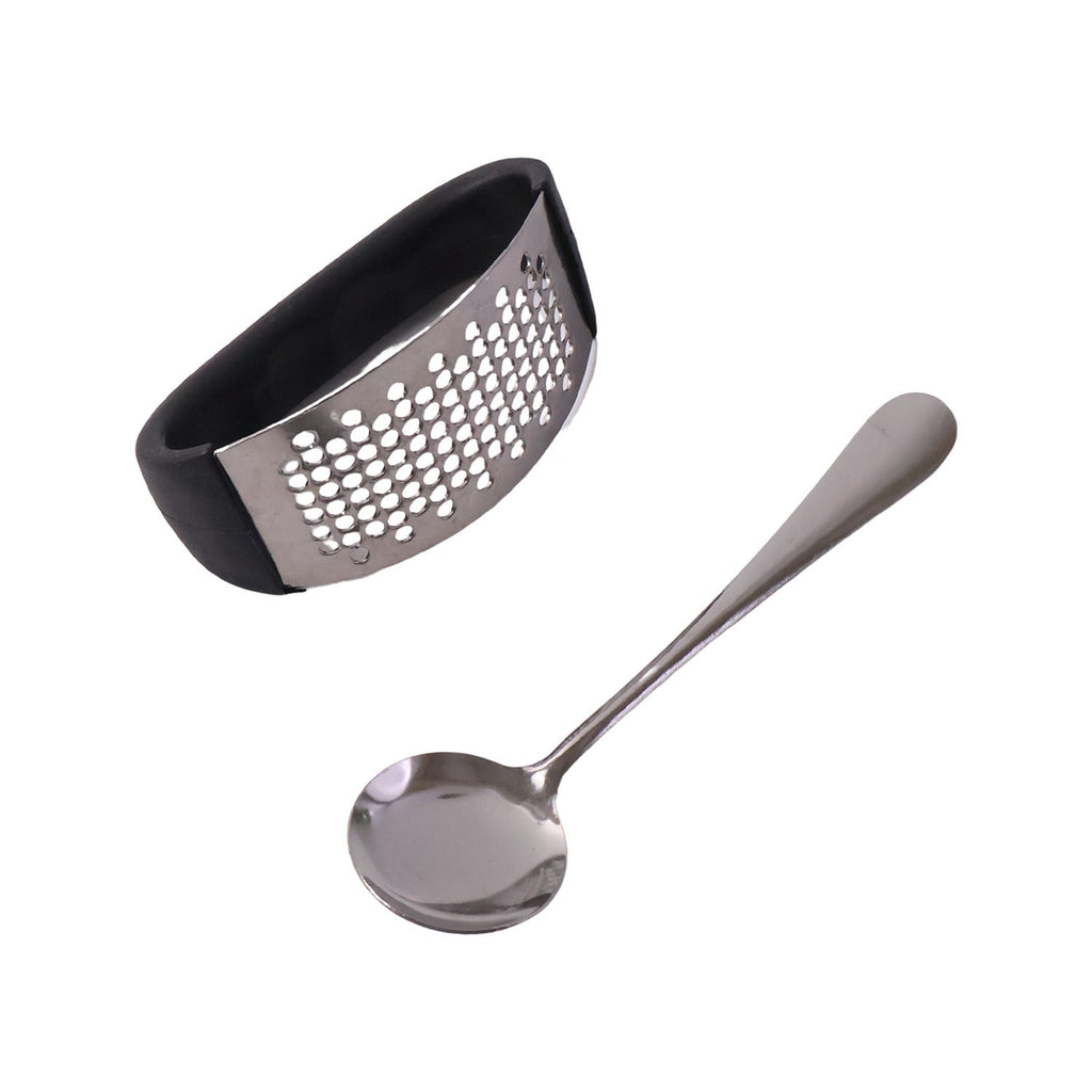 Compact garlic press and spoon set for efficient kitchen use