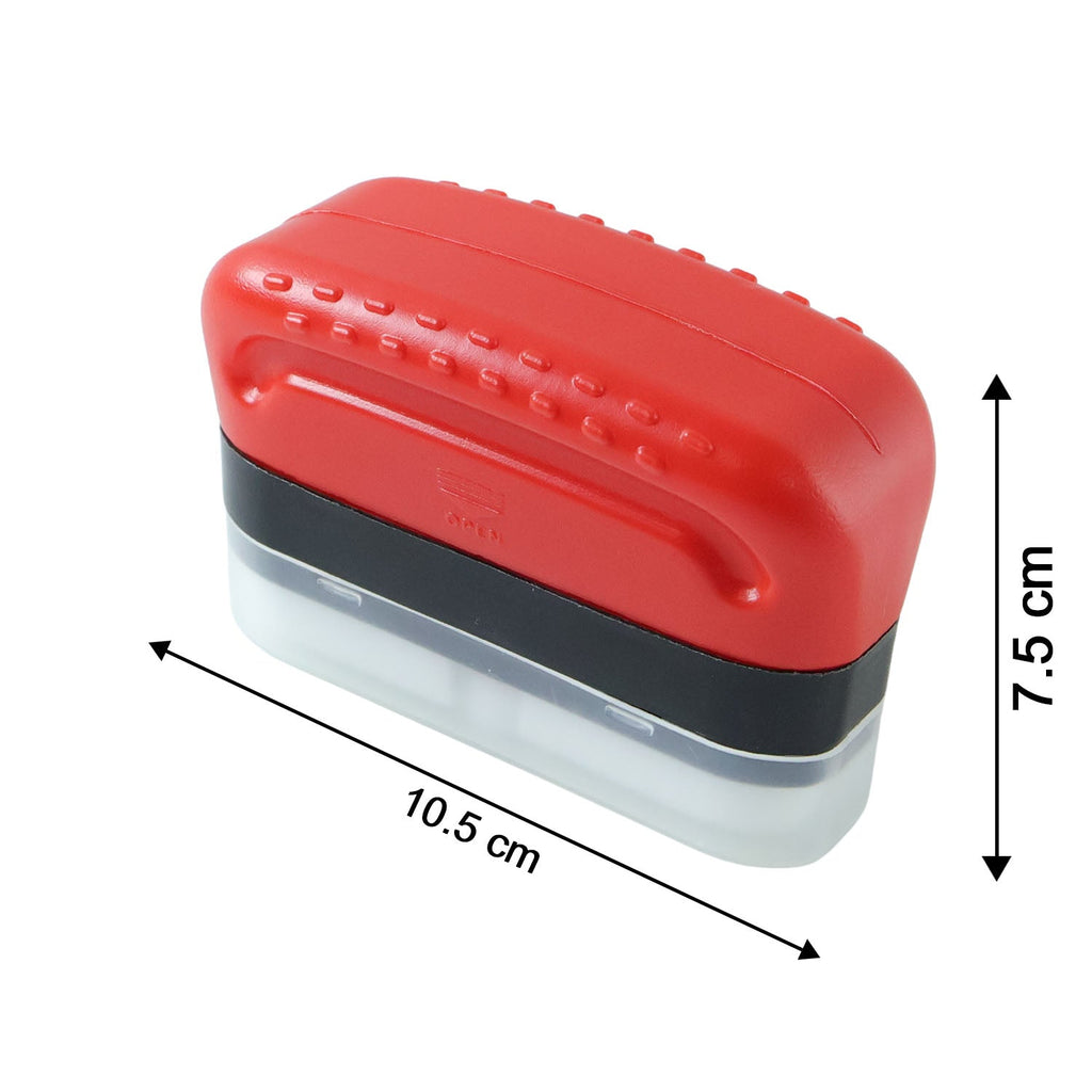 Vehicle windshield cleaning accessory with ergonomic handle