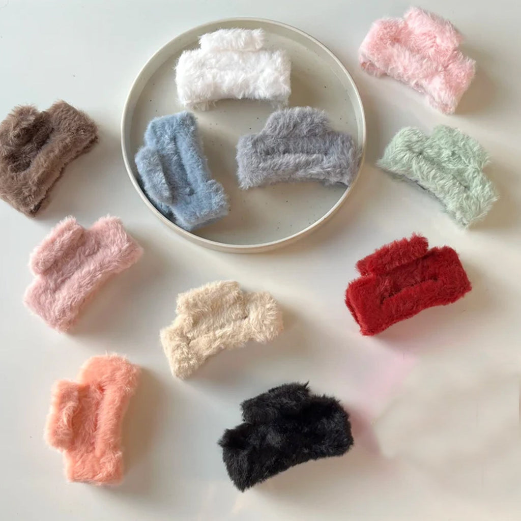 Durable and reusable faux fur hair claw clip with strong grip