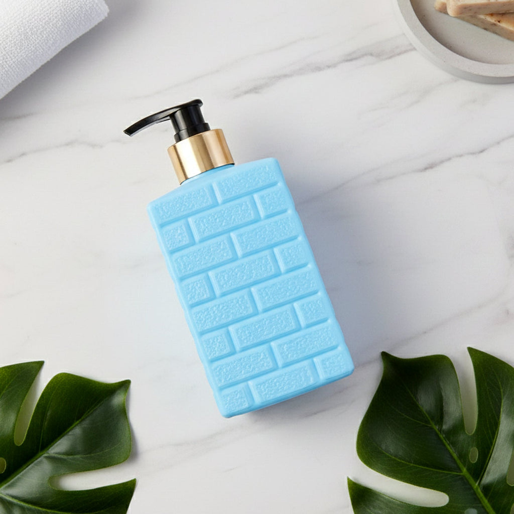 Refillable hand wash dispenser bottle in plastic