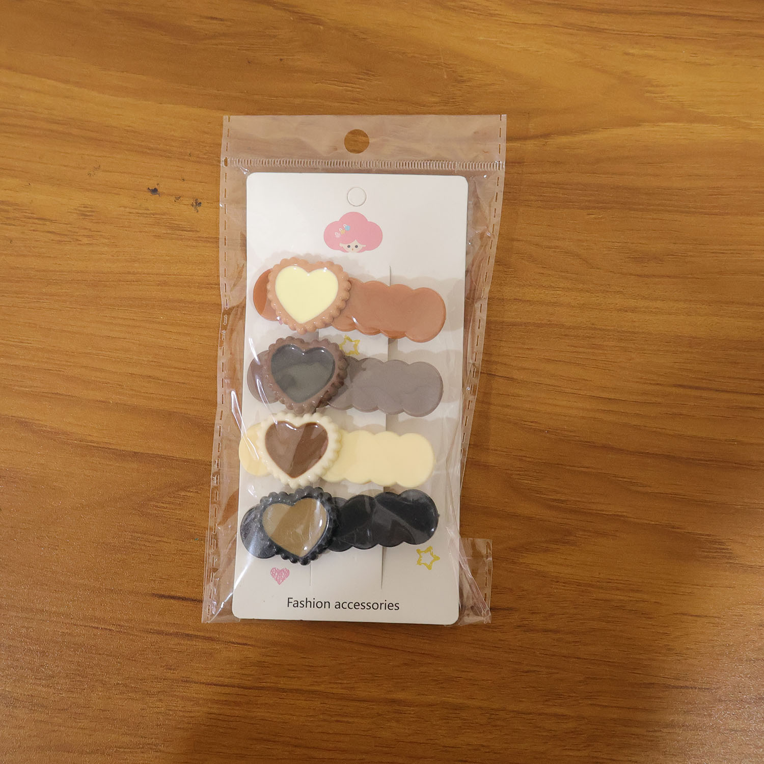 Adorable heart shape hair pins suitable for daily styling