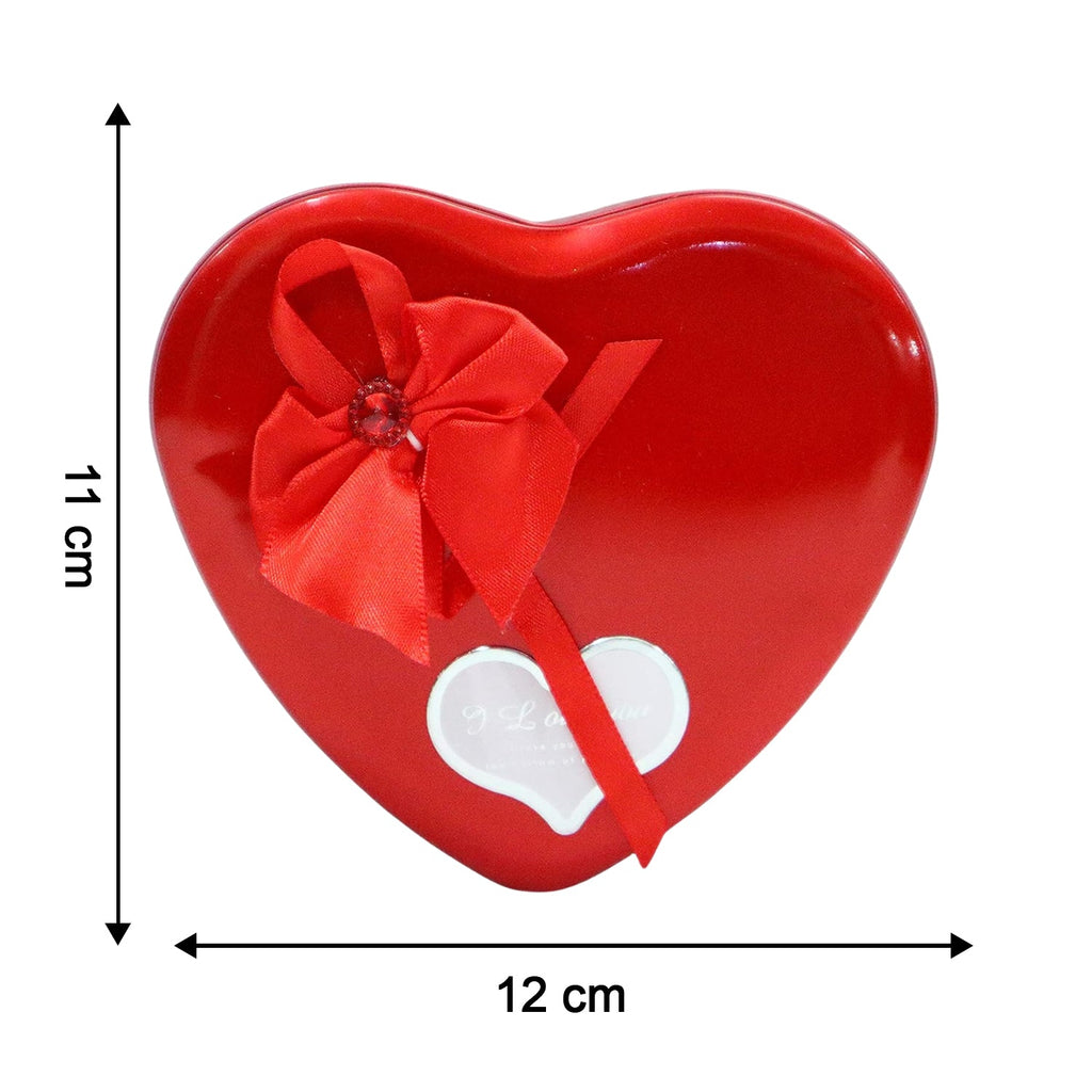 Dimension details showing size of heart shaped gift box