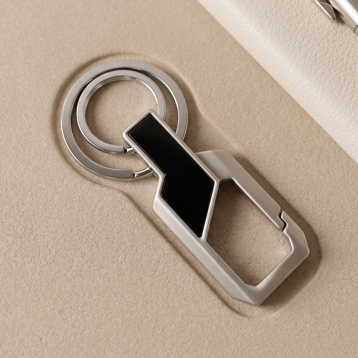 Product image of stainless steel key holder with modern finish