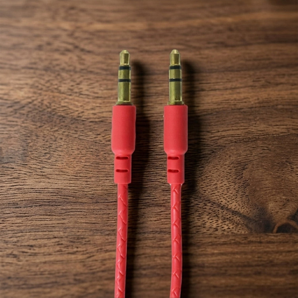 Durable flexible audio cable for high-fidelity sound transmission