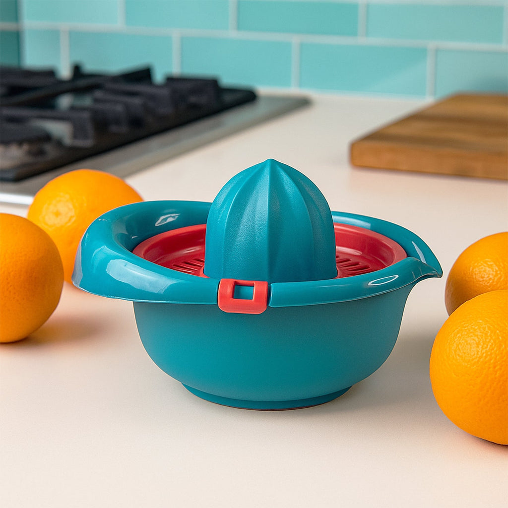 Built-in spout of manual citrus juicer allowing mess-free pouring of juice