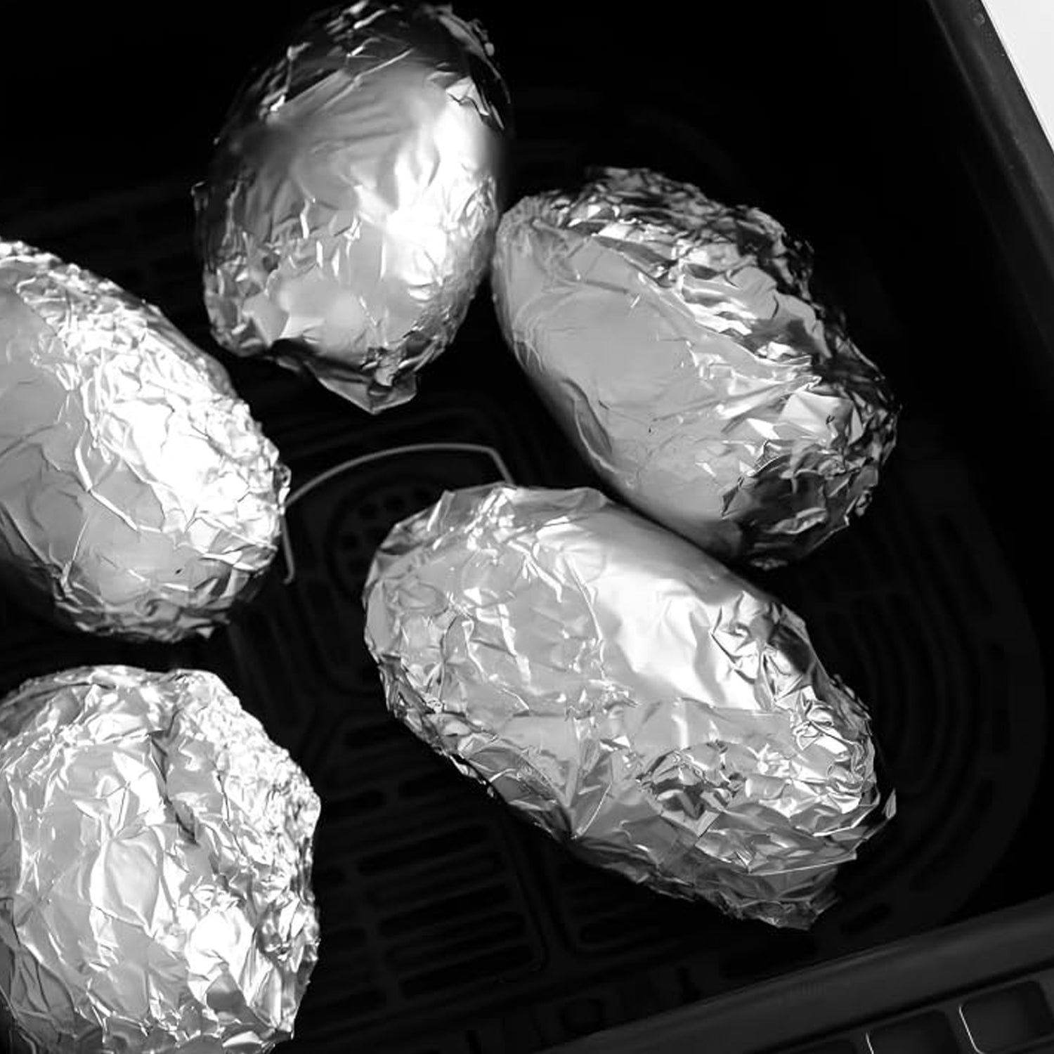 Kitchen aluminium foil roll for professional and home use