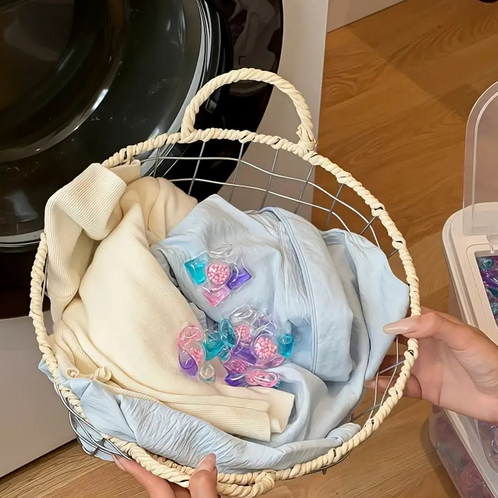Fabric care detergent capsules ensuring softness and freshness