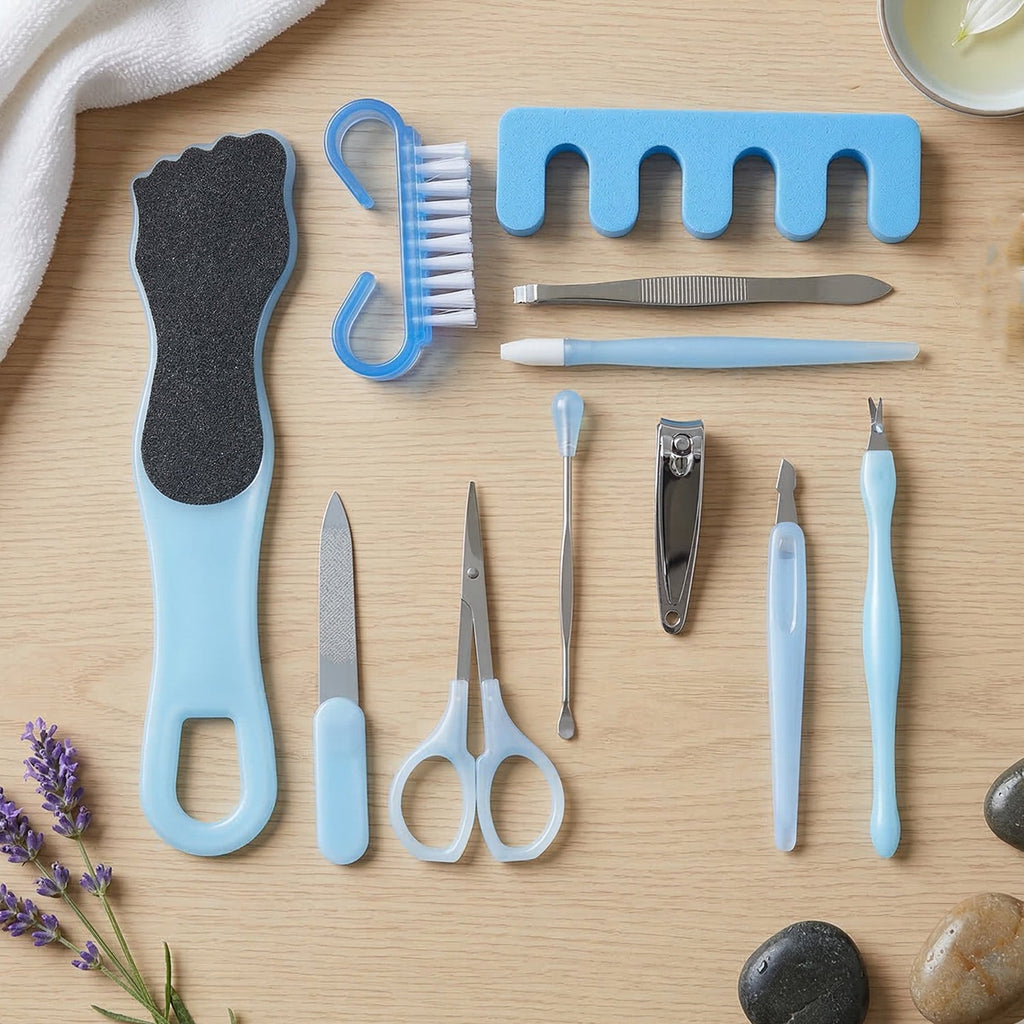 Manicure pedicure tool set suitable for travel