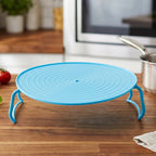 Compact microwave heating tray with stand for easy use