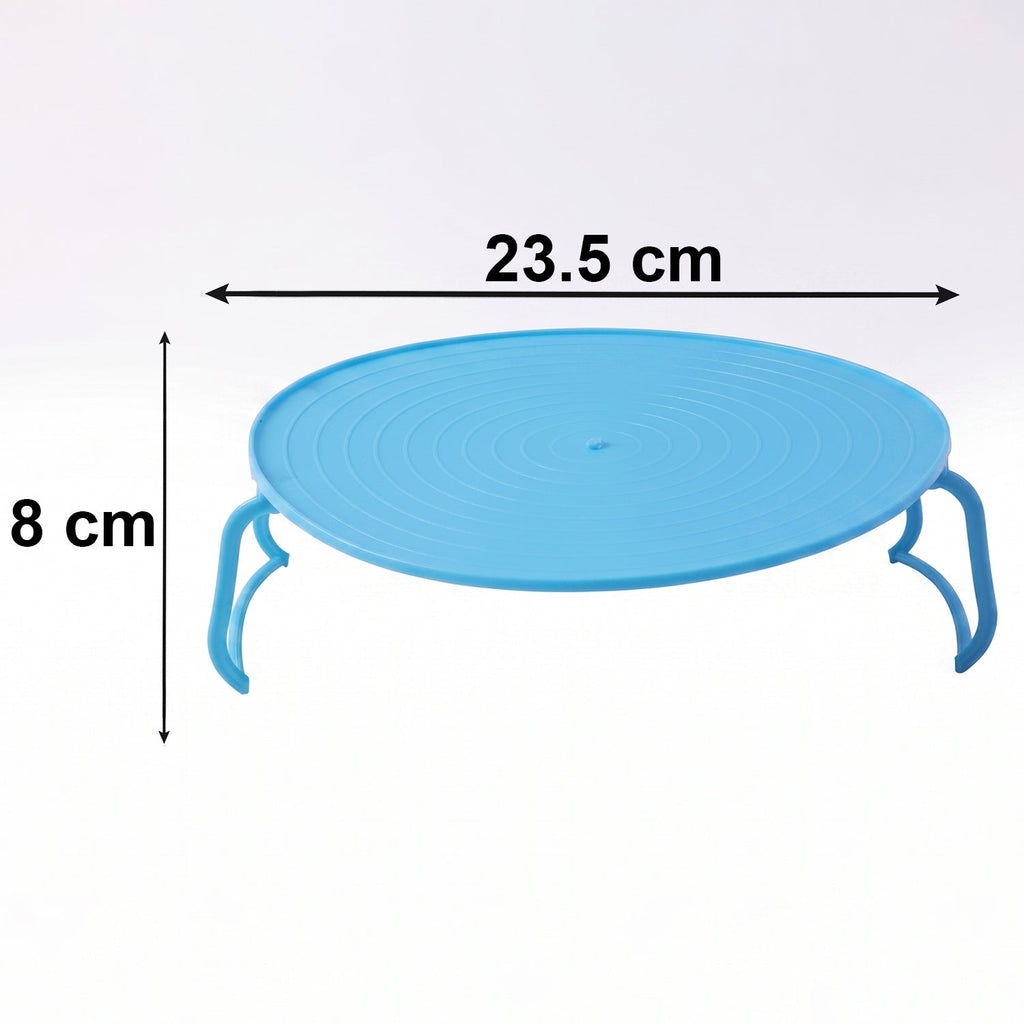 Kitchen and microwave compatible plastic serving tray