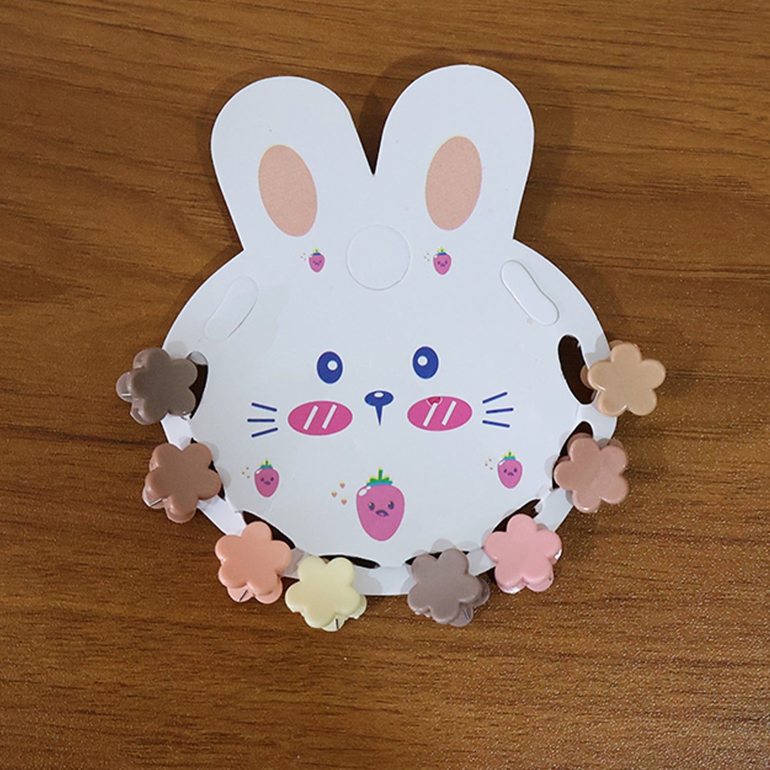 Mix-shaped mini hair claw clip set perfect for kids' hair styling
