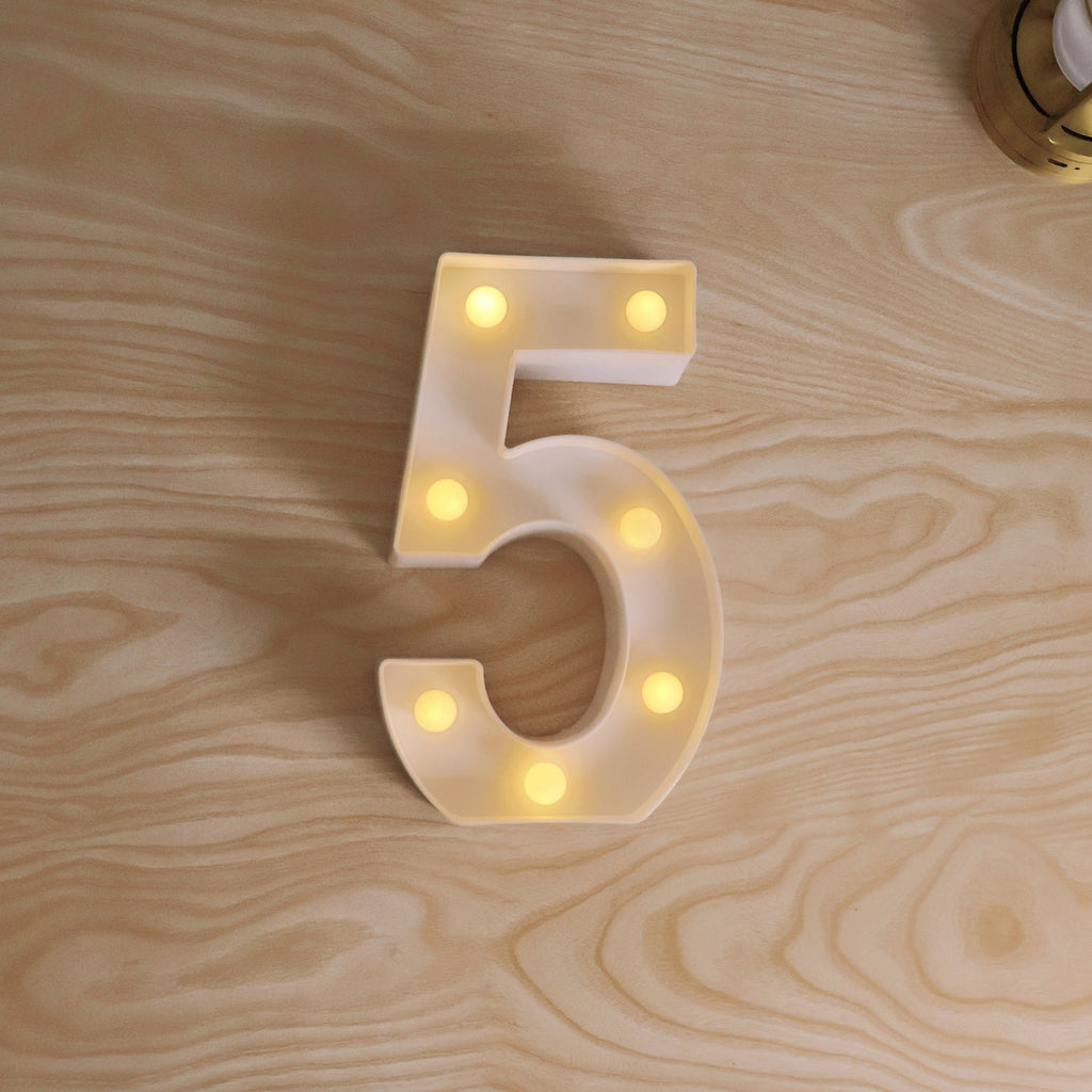 Mix design battery operated night lamp emitting soothing warm light for kids’ bedroom