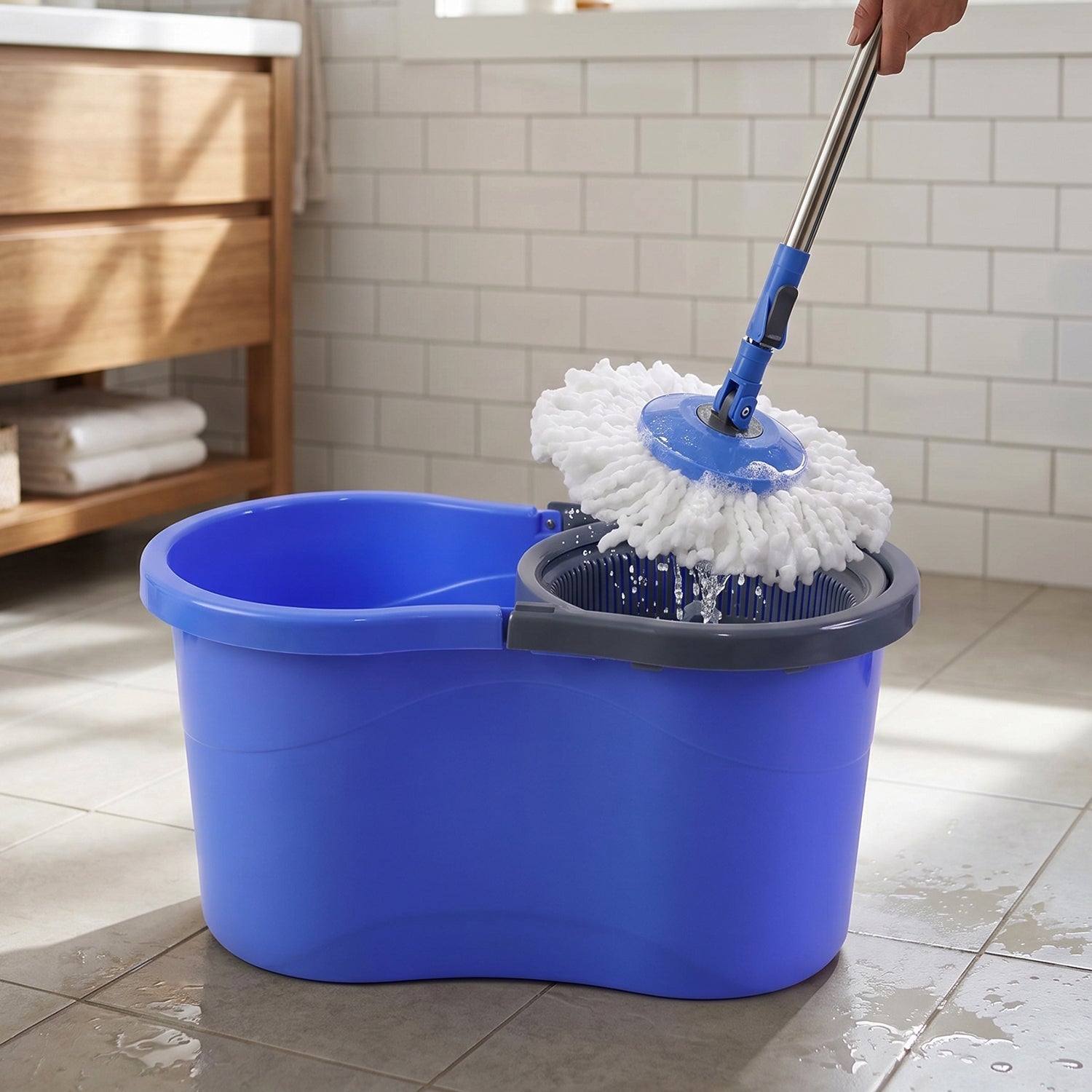 Turbo spin mop handle with plastic jali inside sturdy bucket