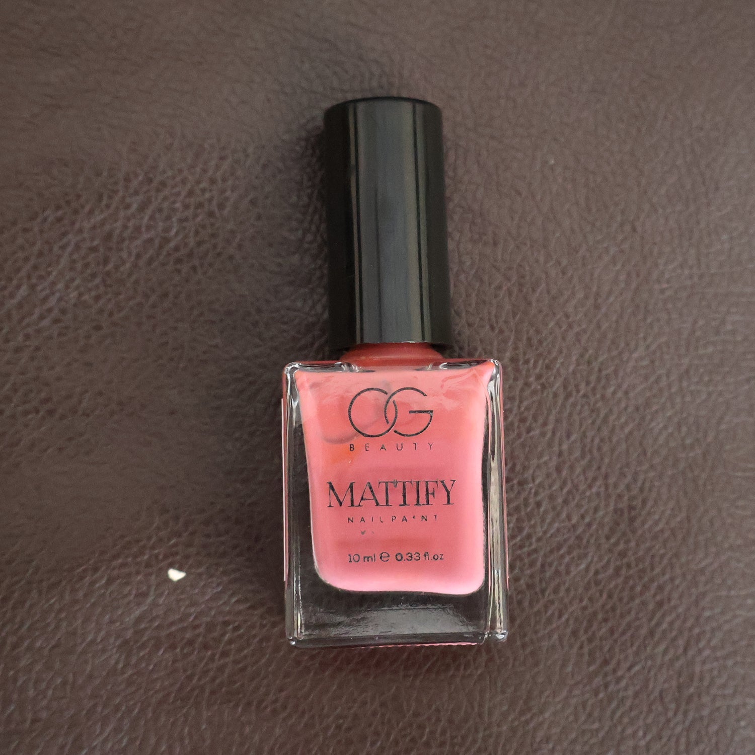 Live image showing smooth matte nails painted with Mattify Pink Nail Paint