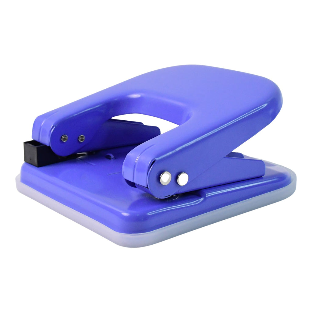 Paper punch machine suitable for punching multiple sheets accurately