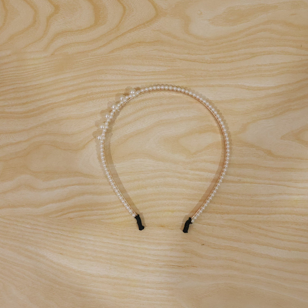 Pearl Beaded Headband Ð Elegant and Lightweight for Daily & Party Wear