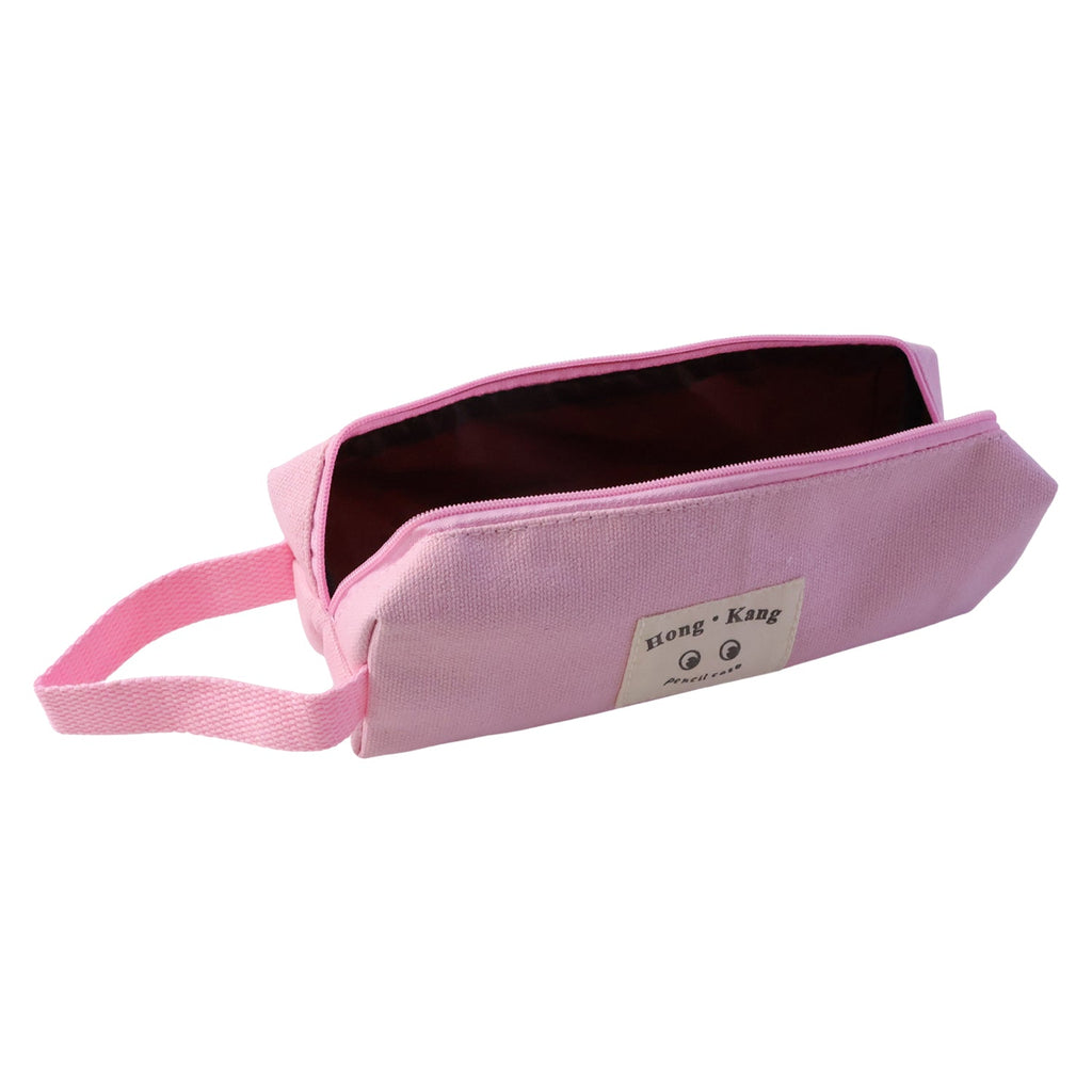 Travel organizer pouch for toiletries and accessories