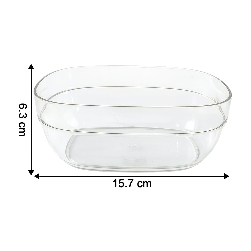 Transparent serving bowl displaying versatility in kitchen use