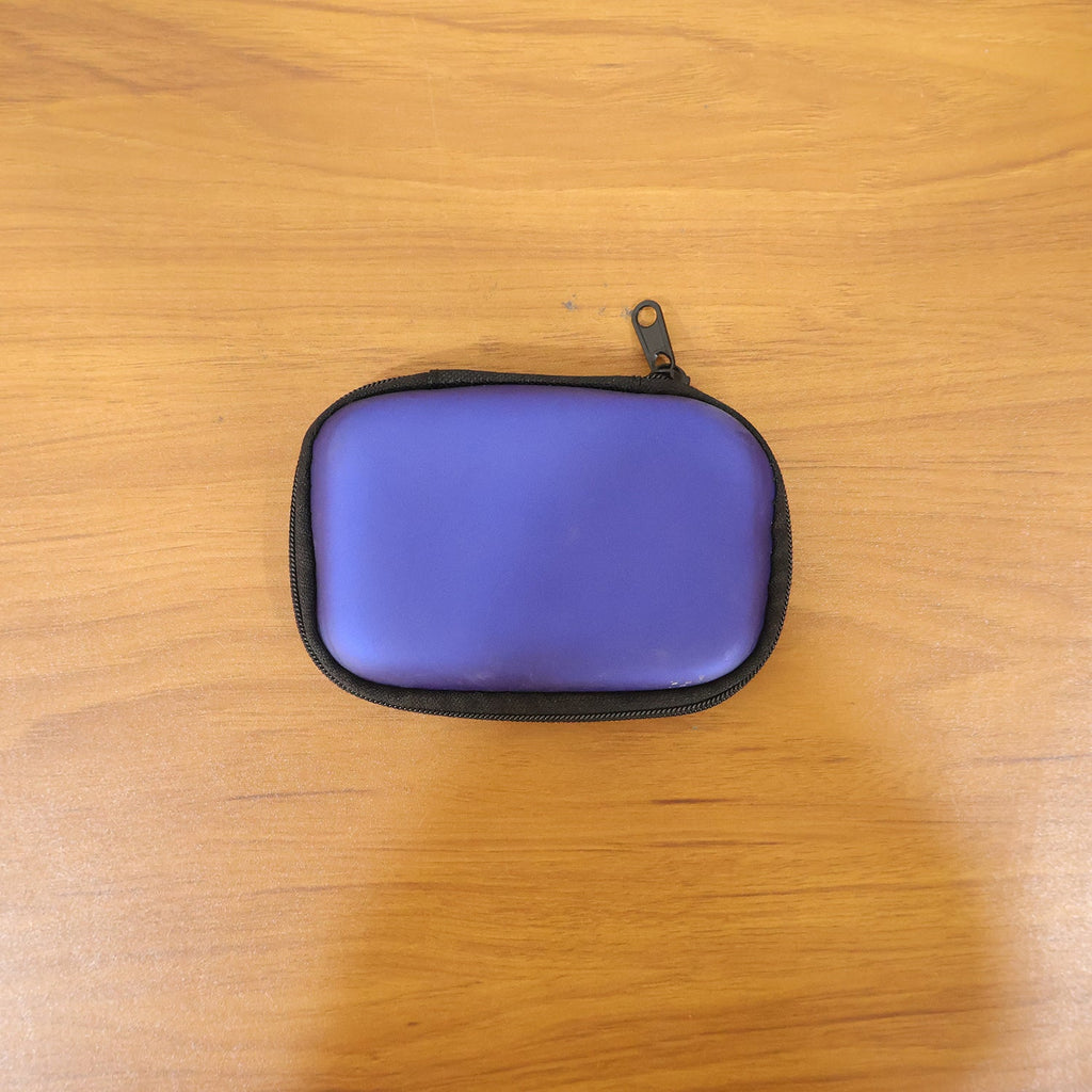 Earphone accessory case suitable for travel and daily use