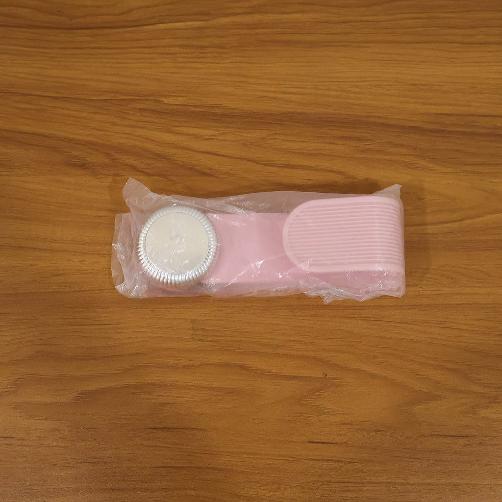 Durable anti-slip lid holder for safe cookware handling
